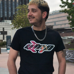 UMP! CAMISETA STREETWEAR